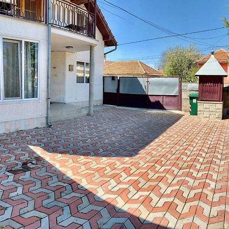 فندق Casa Debora Haţeg المظهر الخارجي الصورة