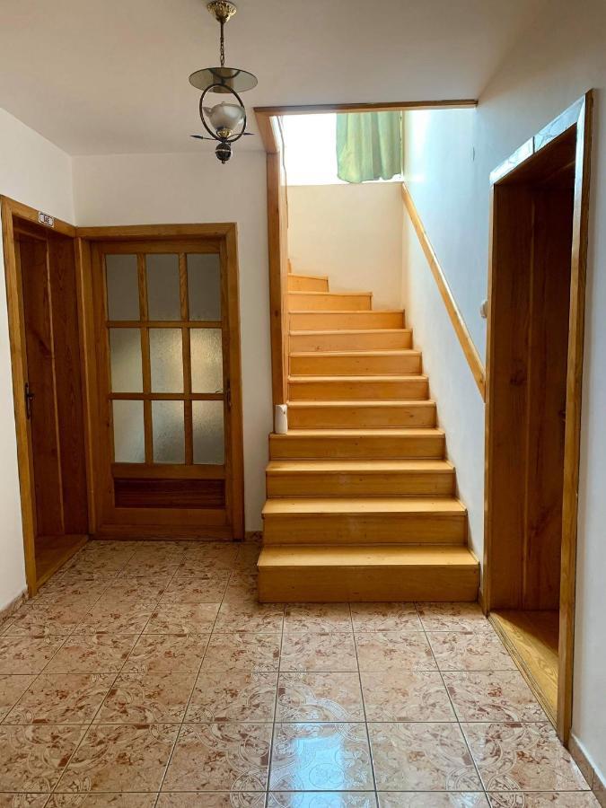 فندق Casa Debora Haţeg المظهر الخارجي الصورة